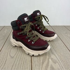 Sorel Women's Kinetic Breakthru Conquest Sneaker Boot US6 New Cinder Bloodstone